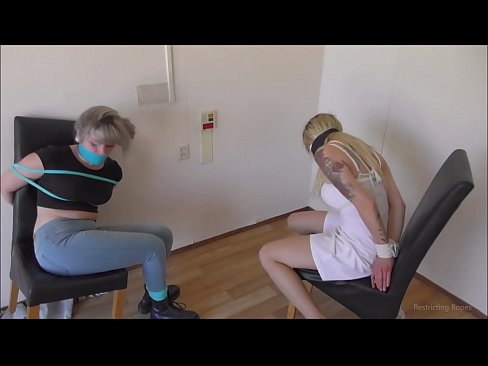 ❤️ Avhengig / bundet opp og kneblet / jente i nød ️❌ Porno ved no.porno-flix.ru ﹏